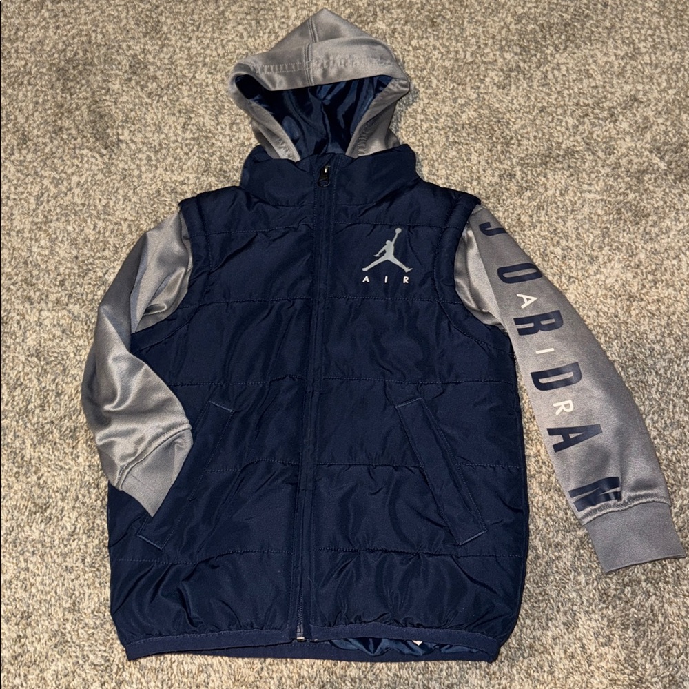 Boy’s Air Jordan Hoodie Puffer Vest size 3/4 years navy grey